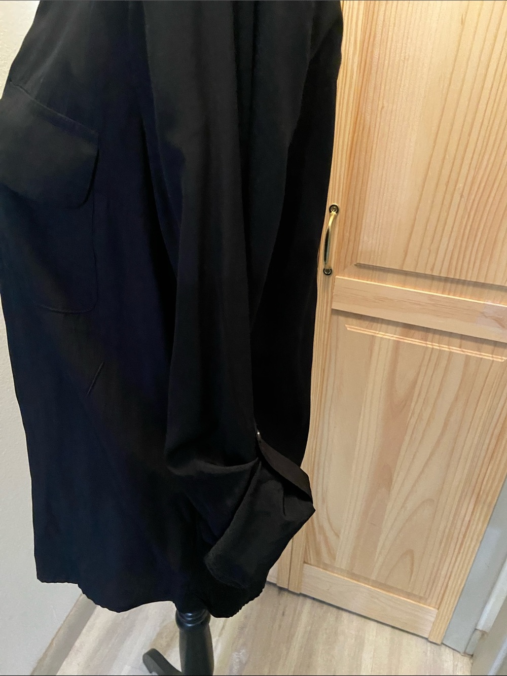 Express Black Button-Front Blouse - Picture 3 of 5